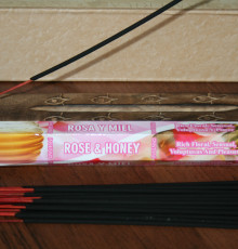 Індійські ароматичні палички Роза і мед. Rose & Honey. Darshan